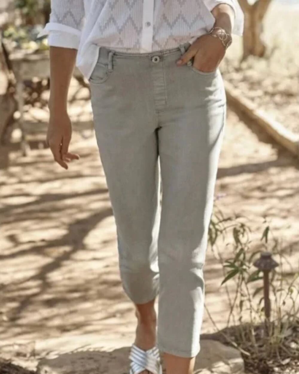 J. JIll Light Gray Weimaraner Stretch High Rise Pull On Cropped Jeans Size 14